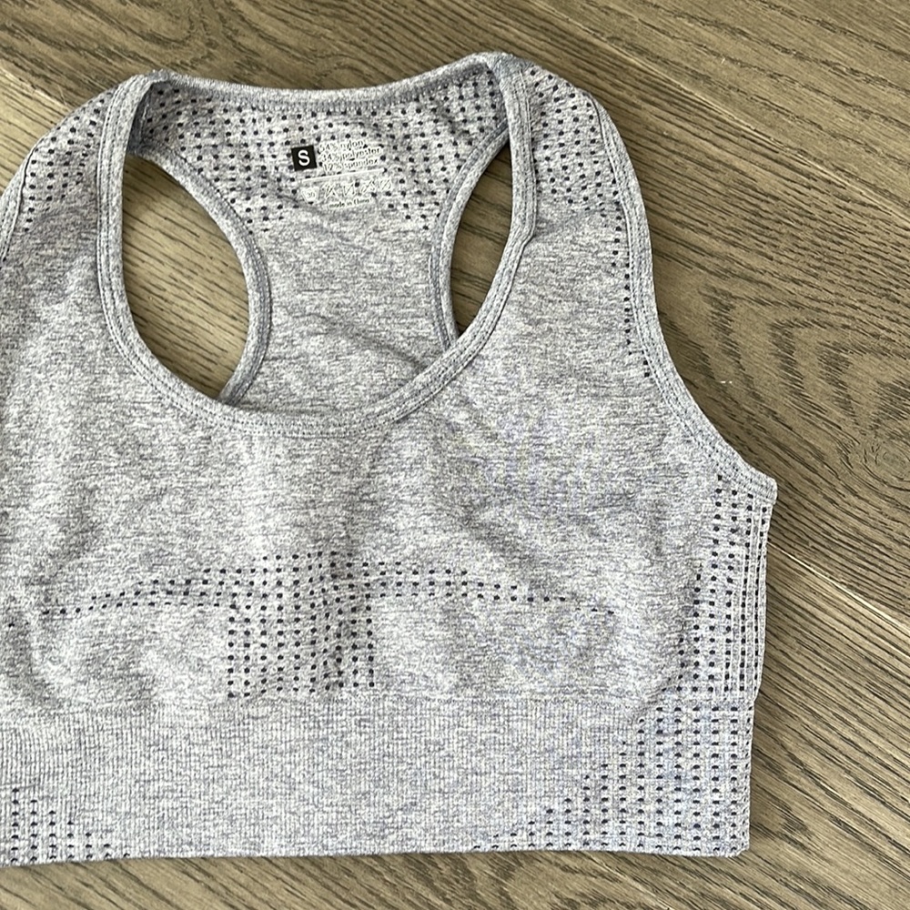 GRAY workout set - Picture 3 of 8